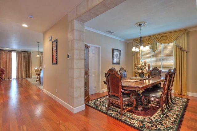 1528 Rose Garden Ct, Modesto, CA 95356