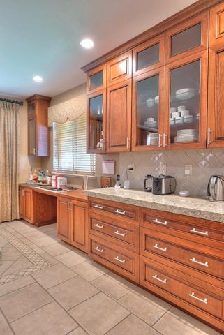 1528 Rose Garden Ct, Modesto, CA 95356