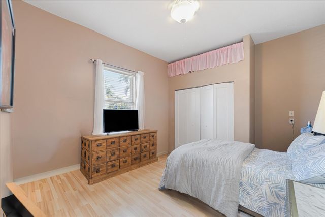 13869 Sheffield Street, Wellington, FL 33414