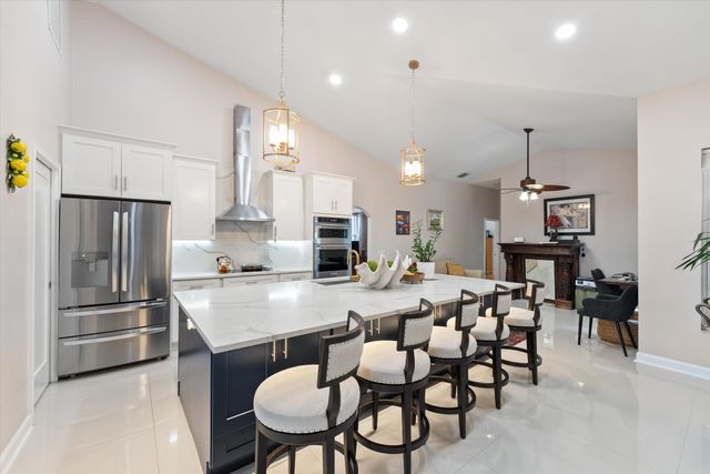 13869 Sheffield Street, Wellington, FL 33414