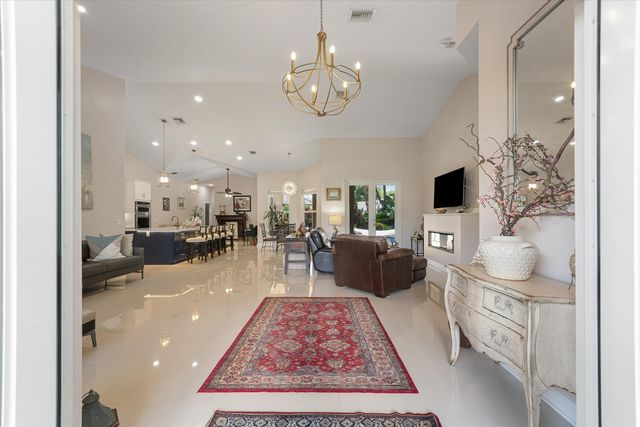 13869 Sheffield Street, Wellington, FL 33414