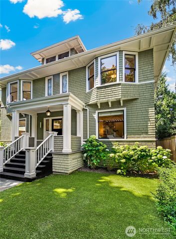 939 13th Avenue E, Seattle, WA 98102