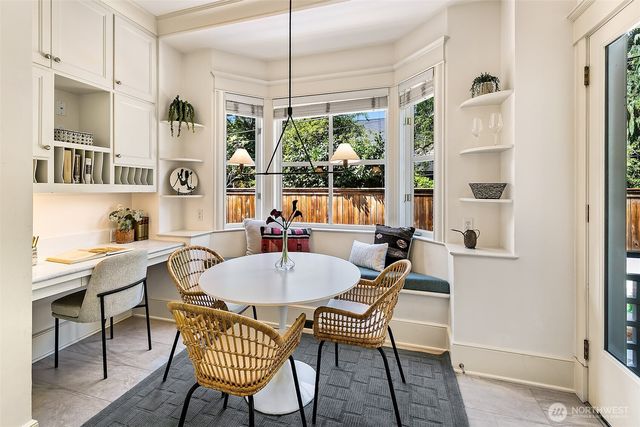 939 13th Avenue E, Seattle, WA 98102