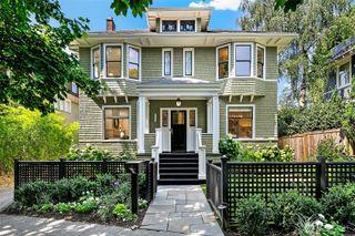 939 13th Avenue E, Seattle, WA 98102