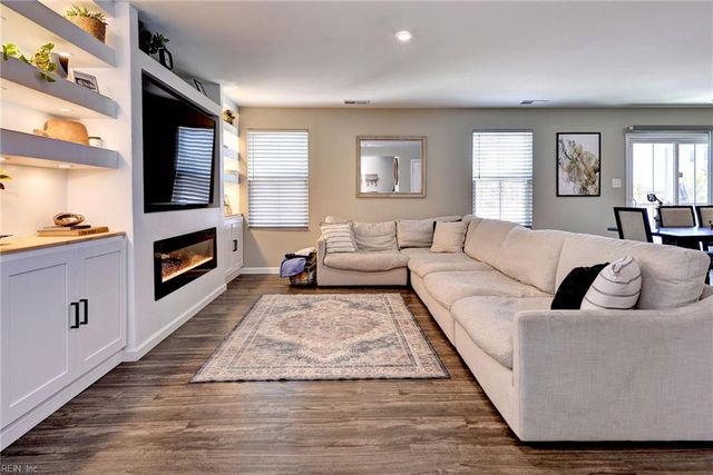 106 Overstreet CT, Williamsburg, VA 23185