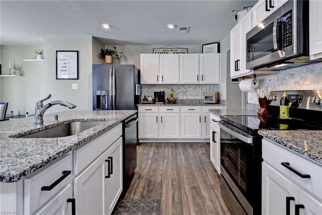 106 Overstreet CT, Williamsburg, VA 23185