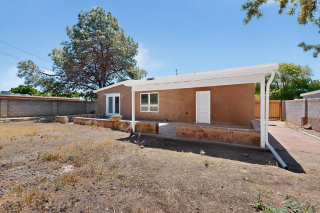 4717 Palo Duro Avenue NE, Albuquerque, NM 87110