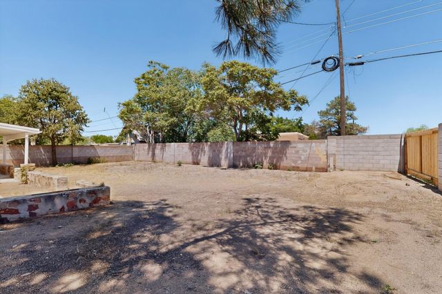 4717 Palo Duro Avenue NE, Albuquerque, NM 87110