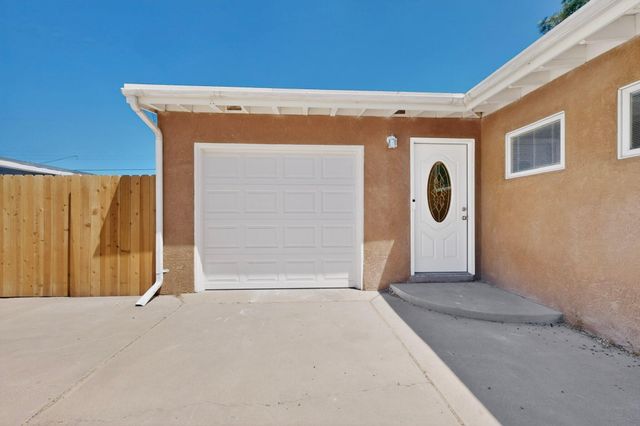 4717 Palo Duro Avenue NE, Albuquerque, NM 87110