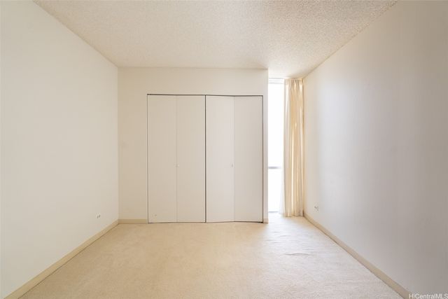 3045 Ala Napuaa Place 709, Honolulu, HI 96818