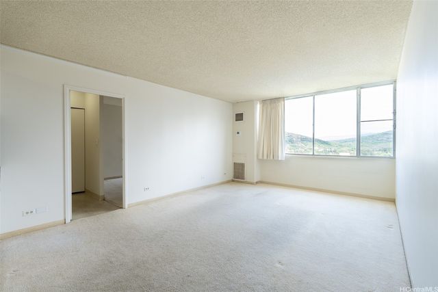 3045 Ala Napuaa Place 709, Honolulu, HI 96818