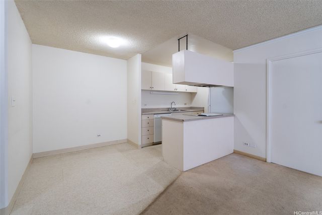 3045 Ala Napuaa Place 709, Honolulu, HI 96818