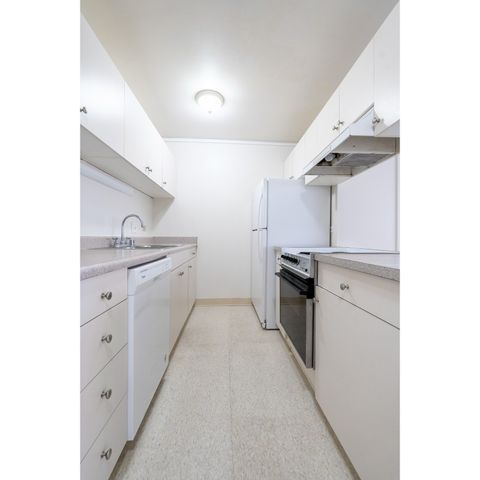 3045 Ala Napuaa Place 709, Honolulu, HI 96818