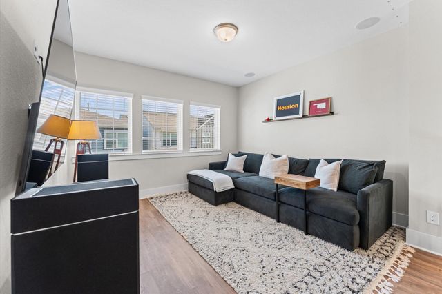 2513 Eason Lane, Houston, TX 77008