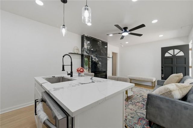 445 Carey Drive SE, Atlanta, GA 30315