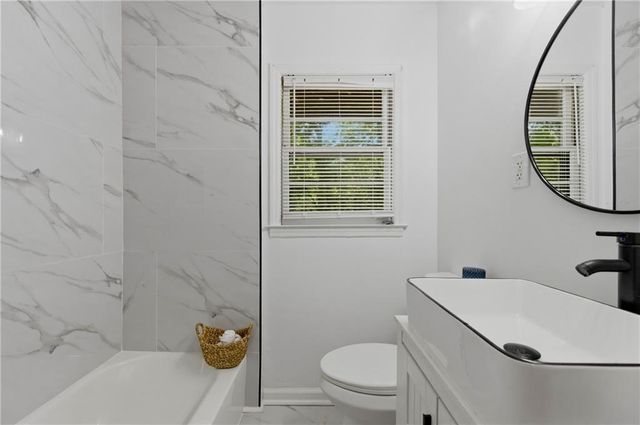 445 Carey Drive SE, Atlanta, GA 30315