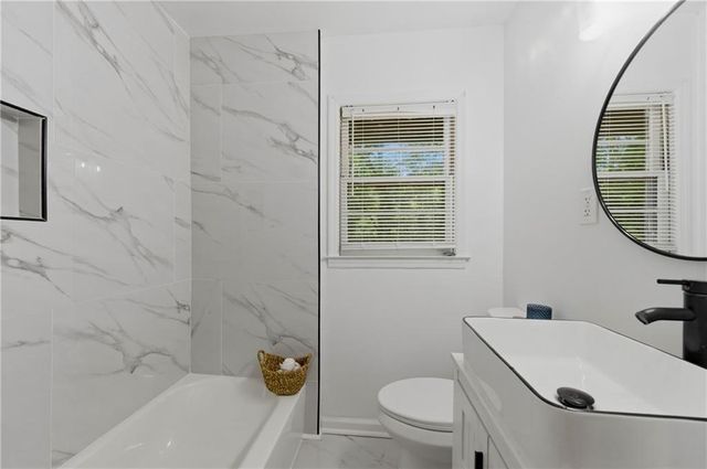 445 Carey Drive SE, Atlanta, GA 30315