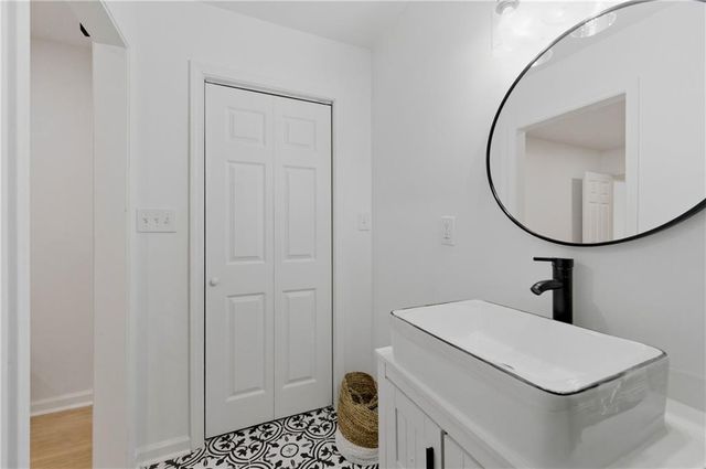445 Carey Drive SE, Atlanta, GA 30315