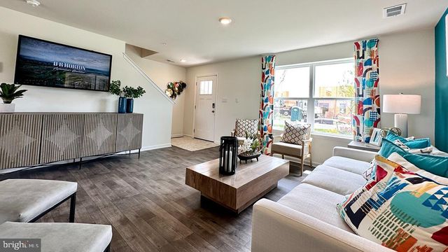 1316 FAIRVIEW LN, Salisbury, MD 21801