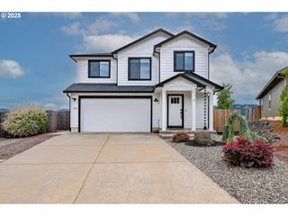 625 BRADY Ln, Roseburg, OR 97471