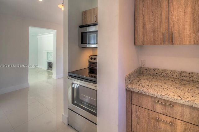 14935 NE 11th Ct 1, Miami, FL 33161