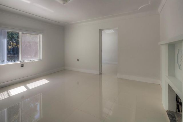 14935 NE 11th Ct 1, Miami, FL 33161