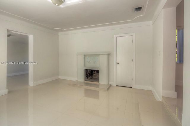 14935 NE 11th Ct 1, Miami, FL 33161