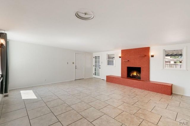 633 S Prairie Ave, Pueblo, CO 81005