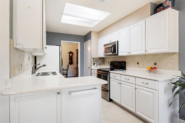 111 Spanish Oak CIR, Georgetown, TX 78628