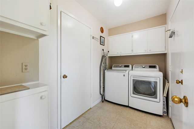 111 Spanish Oak CIR, Georgetown, TX 78628