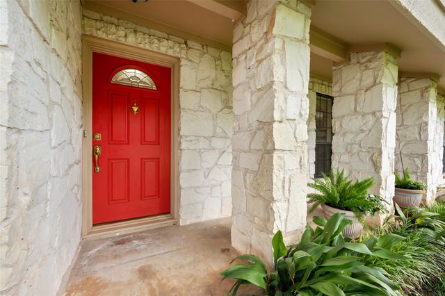 111 Spanish Oak CIR, Georgetown, TX 78628