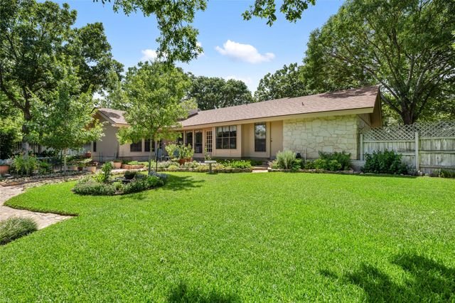 111 Spanish Oak CIR, Georgetown, TX 78628