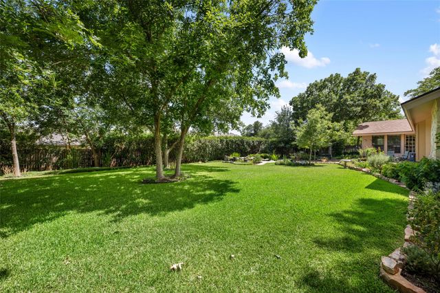 111 Spanish Oak CIR, Georgetown, TX 78628