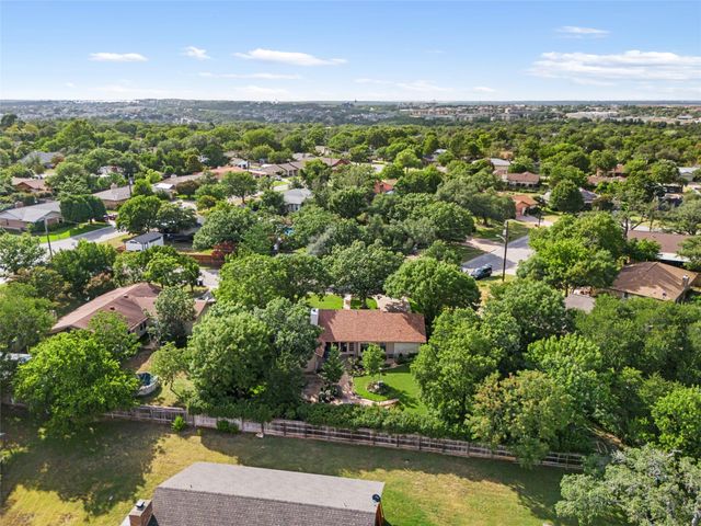 111 Spanish Oak CIR, Georgetown, TX 78628