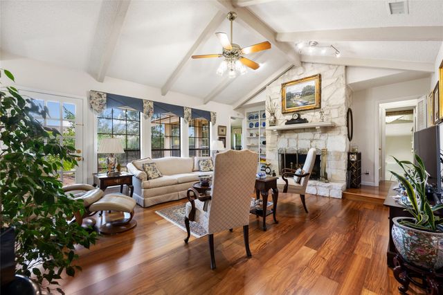 111 Spanish Oak CIR, Georgetown, TX 78628