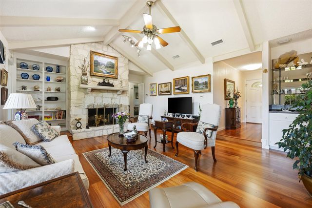 111 Spanish Oak CIR, Georgetown, TX 78628
