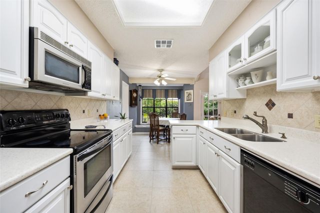 111 Spanish Oak CIR, Georgetown, TX 78628
