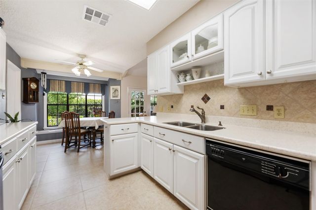 111 Spanish Oak CIR, Georgetown, TX 78628