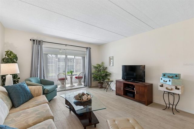 2944 W BAY DRIVE 106, Belleair Bluffs, FL 33770