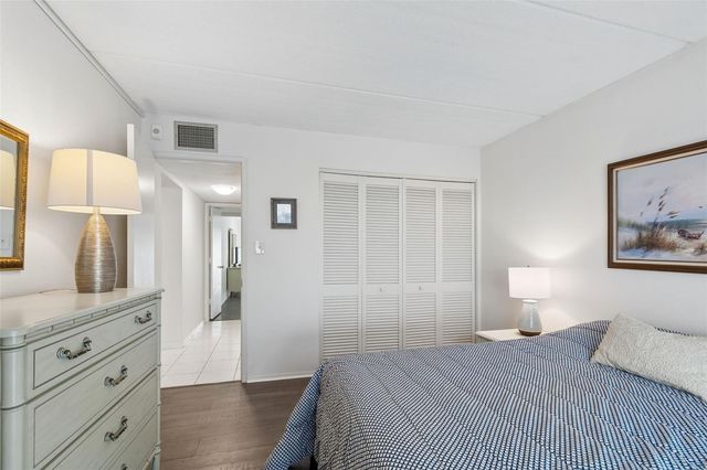 2944 W BAY DRIVE 106, Belleair Bluffs, FL 33770