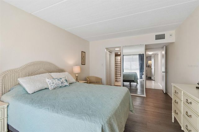 2944 W BAY DRIVE 106, Belleair Bluffs, FL 33770