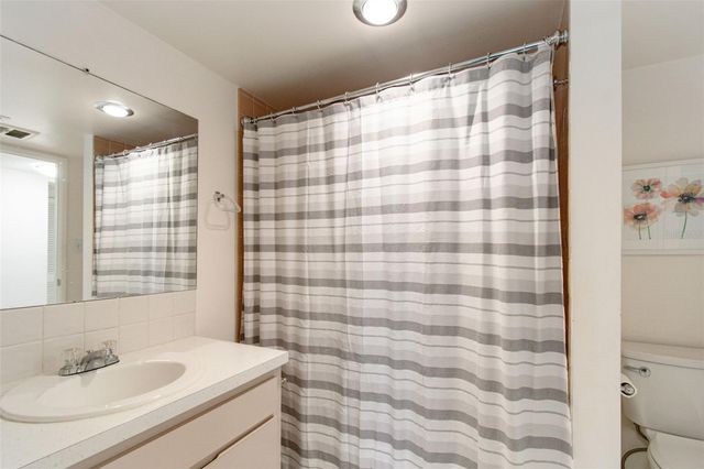2944 W BAY DRIVE 106, Belleair Bluffs, FL 33770