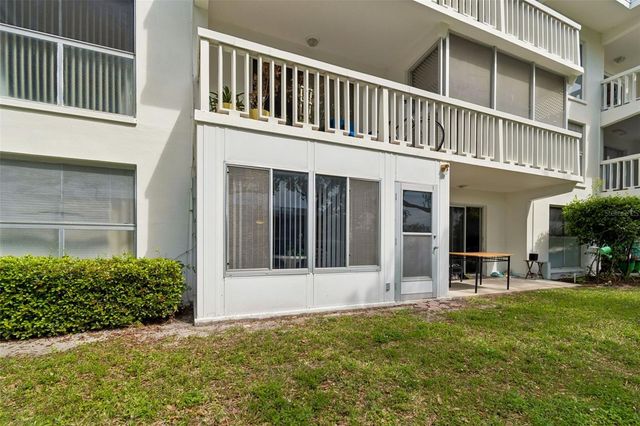 2944 W BAY DRIVE 106, Belleair Bluffs, FL 33770
