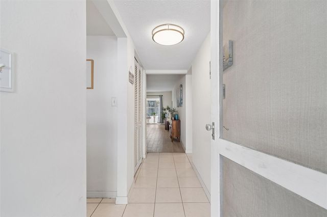 2944 W BAY DRIVE 106, Belleair Bluffs, FL 33770