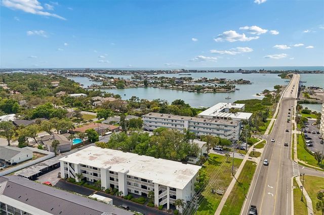 2944 W BAY DRIVE 106, Belleair Bluffs, FL 33770