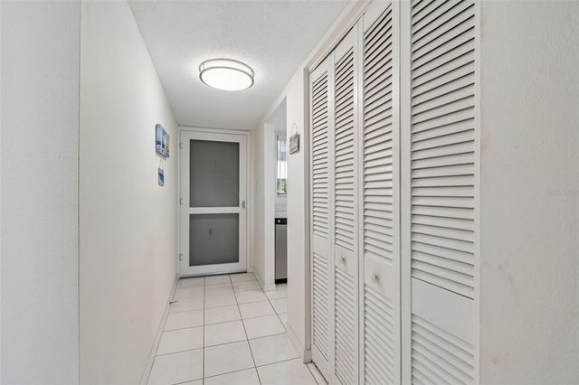 2944 W BAY DRIVE 106, Belleair Bluffs, FL 33770