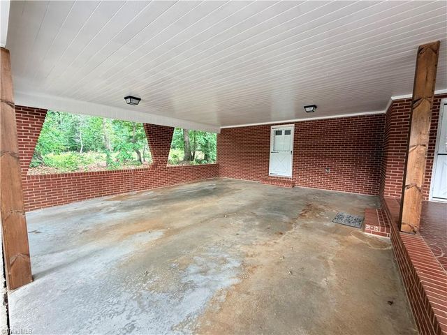 4505 US Highway 21, Hamptonville, NC 27020