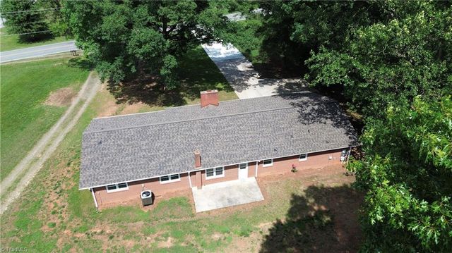 4505 US Highway 21, Hamptonville, NC 27020