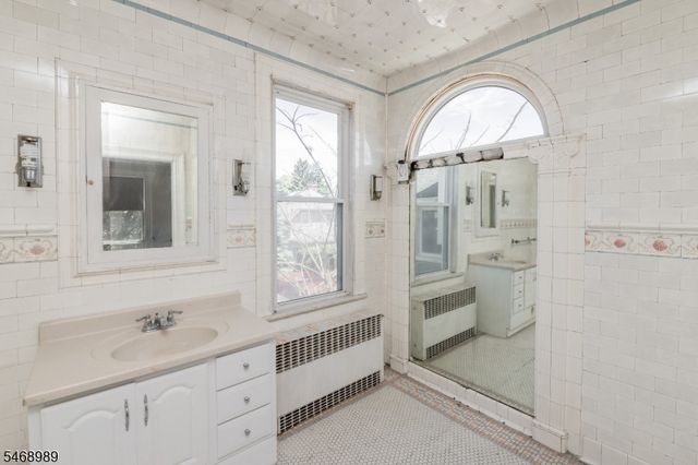 417 W Blackwell St, Dover Town, NJ 07801