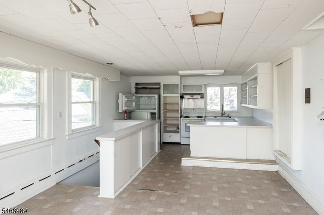 417 W Blackwell St, Dover Town, NJ 07801